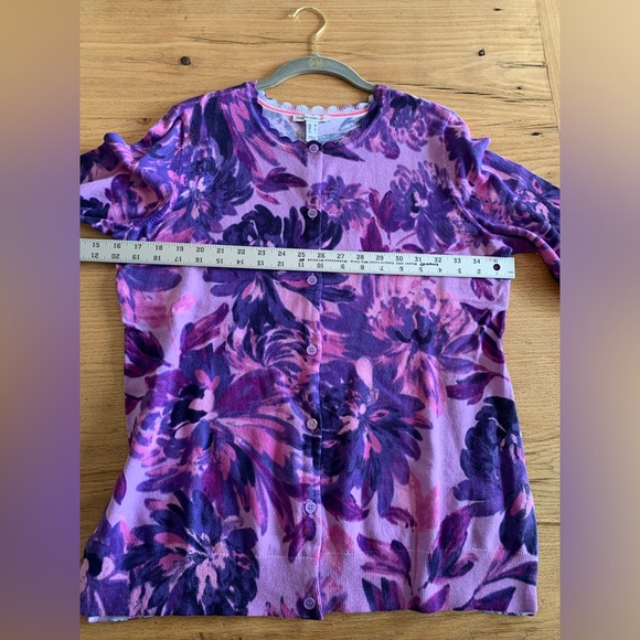 Isaac Mizrahi Floral Cardigan‎ Sweater 3/4 Sleeve Purple Women’s Medium Preloved - Picture 3 of 8